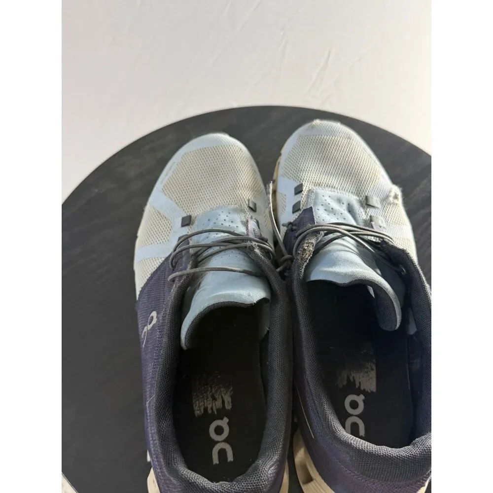 On Running cloud men’s